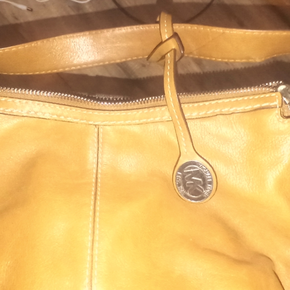 Michael kors acorn crossbody purse